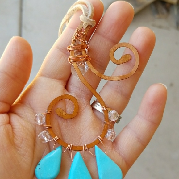 Swirl Necklace - Picture 6 of 8